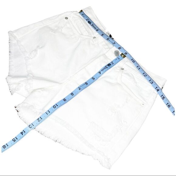 BLANKNYC Hi Rise Ridge Distressed Shorts in White - Picture 7 of 9